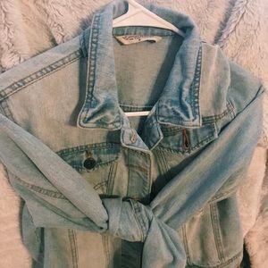 😻 Baby Blue Jean Jacket 😻